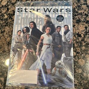 Star Wars Collectors New Entertainment Magazine